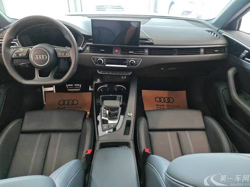 奥迪A4L 2024款 2.0T 自动 豪华动感型 (国Ⅵ) 