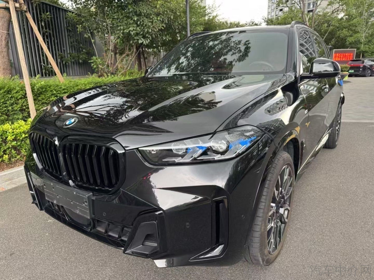 宝马X5 [进口] 2024款 3.0T 自动 四驱 汽油 M运动加规版平行进口价格0万
