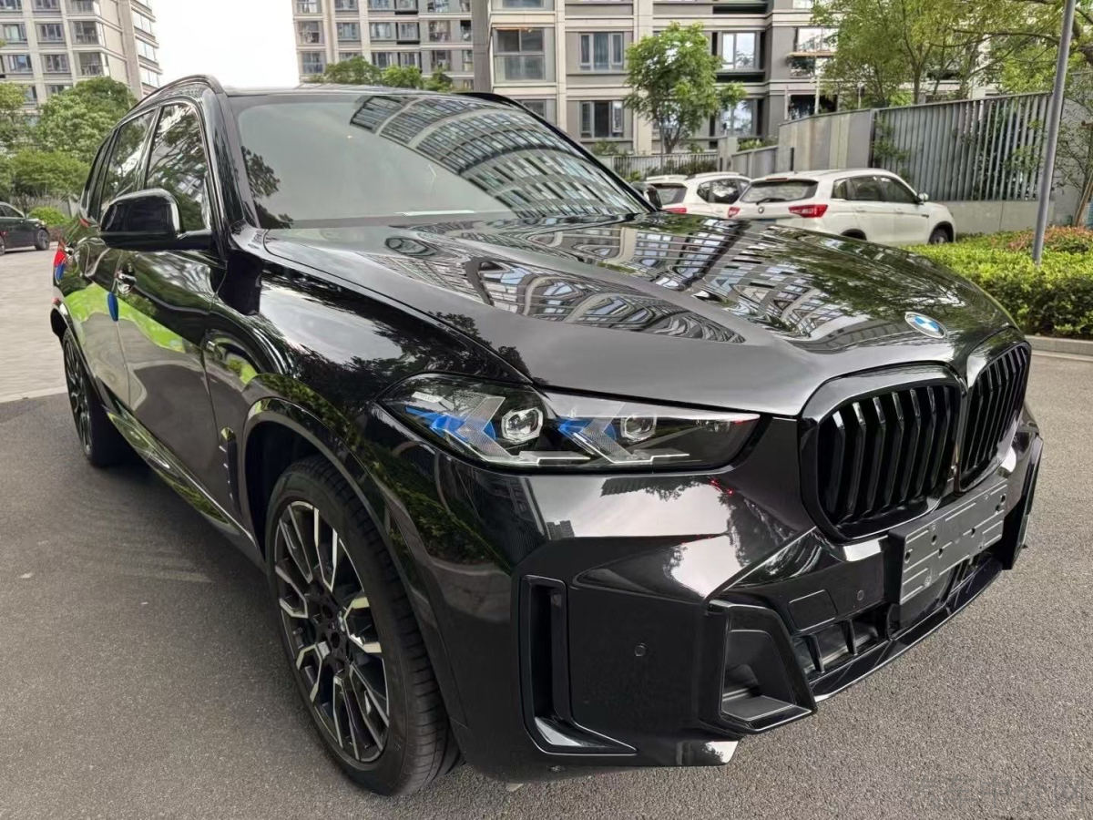 宝马X5 [进口] 2024款 3.0T 自动 四驱 汽油 M运动加规版平行进口价格0万 