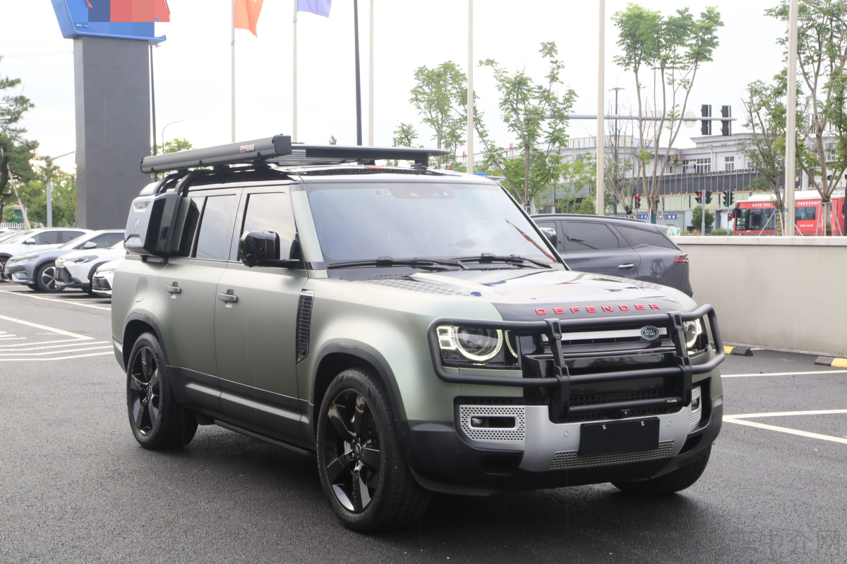 路虎卫士 [进口] 2023款 3.0T 自动 四驱 汽油 P400二手车 二手HSE价格0万 