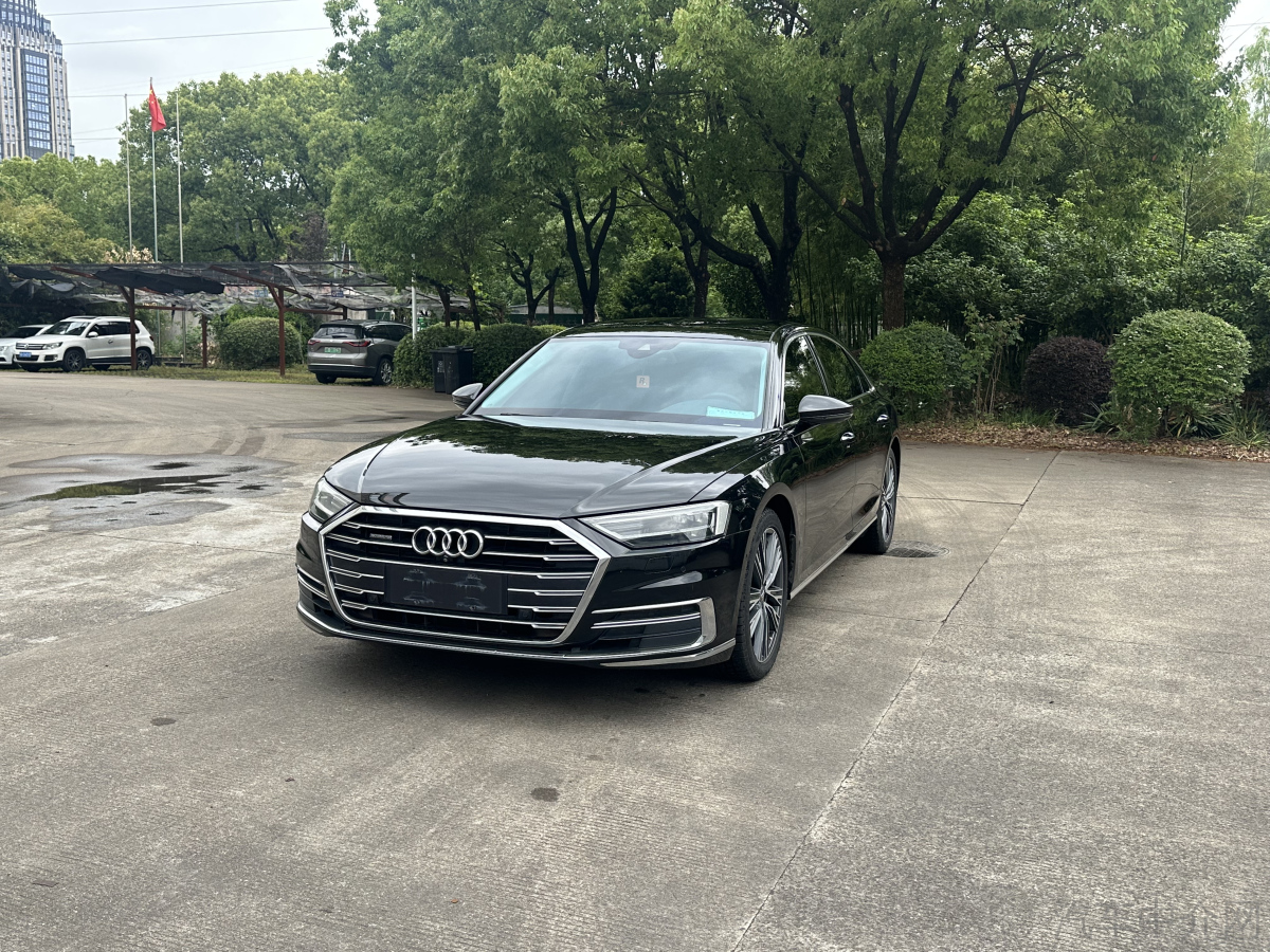 奥迪A8L 55 [进口] 2018款 3.0T 自动 汽油 投放版尊享型价格0万 