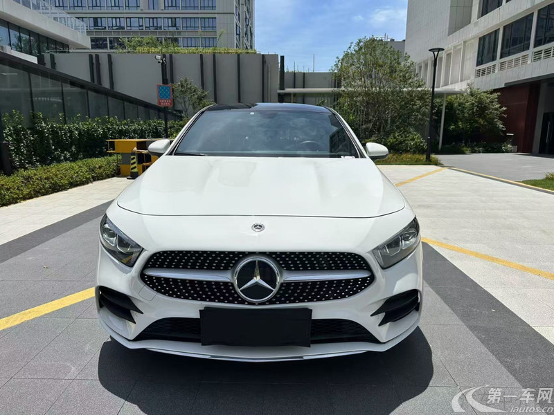【景德镇二手奔驰A级三厢】奔驰A级 A200L 2022款 1.3T 自动 运动轿车动感型