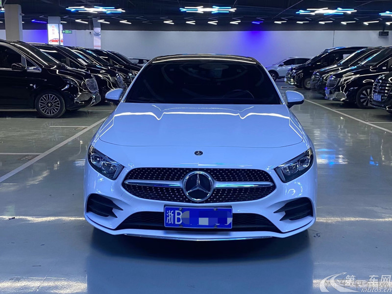【徐州二手奔驰A级三厢】奔驰A级 A200L 2022款 1.3T 自动 运动轿车动感型