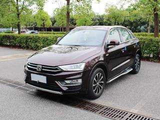 众泰SR7 1.5T 自动 魔方之路版 