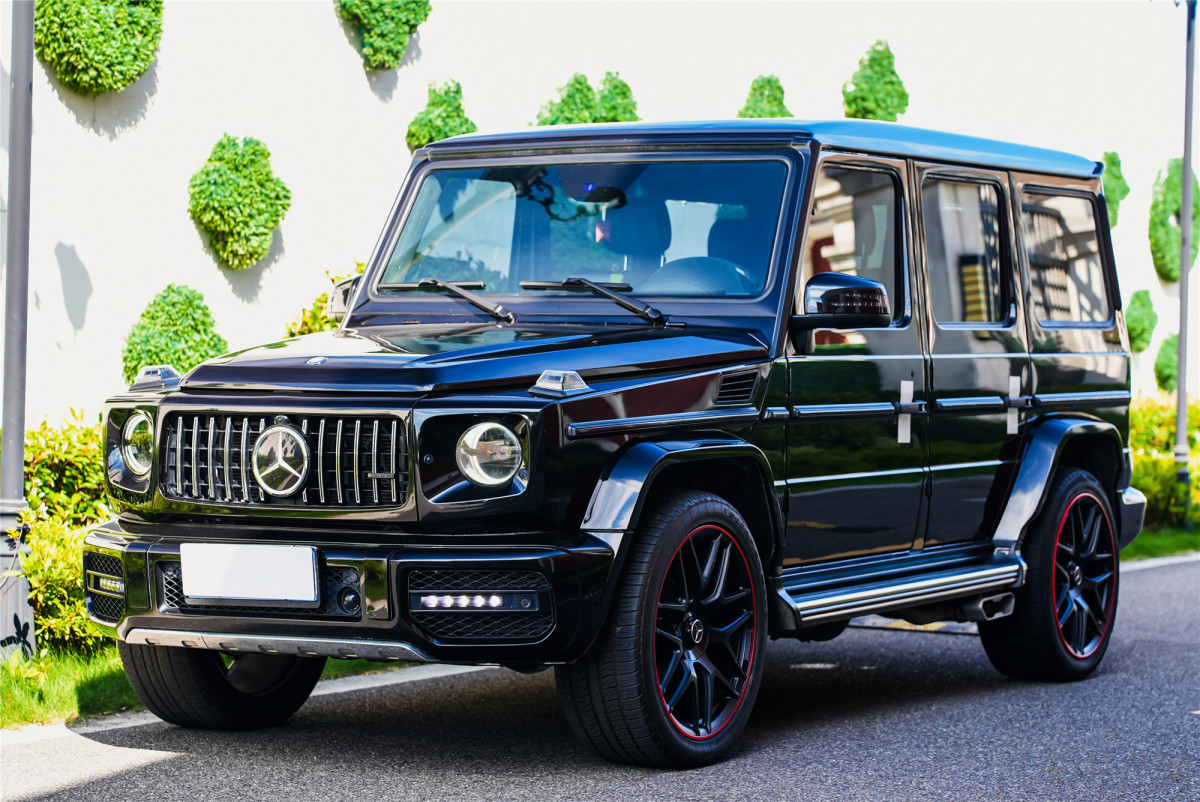 奔驰G级 G350d [进口] 2017款 3.0T 自动 柴油 专业版欧规版平行进口价格0万