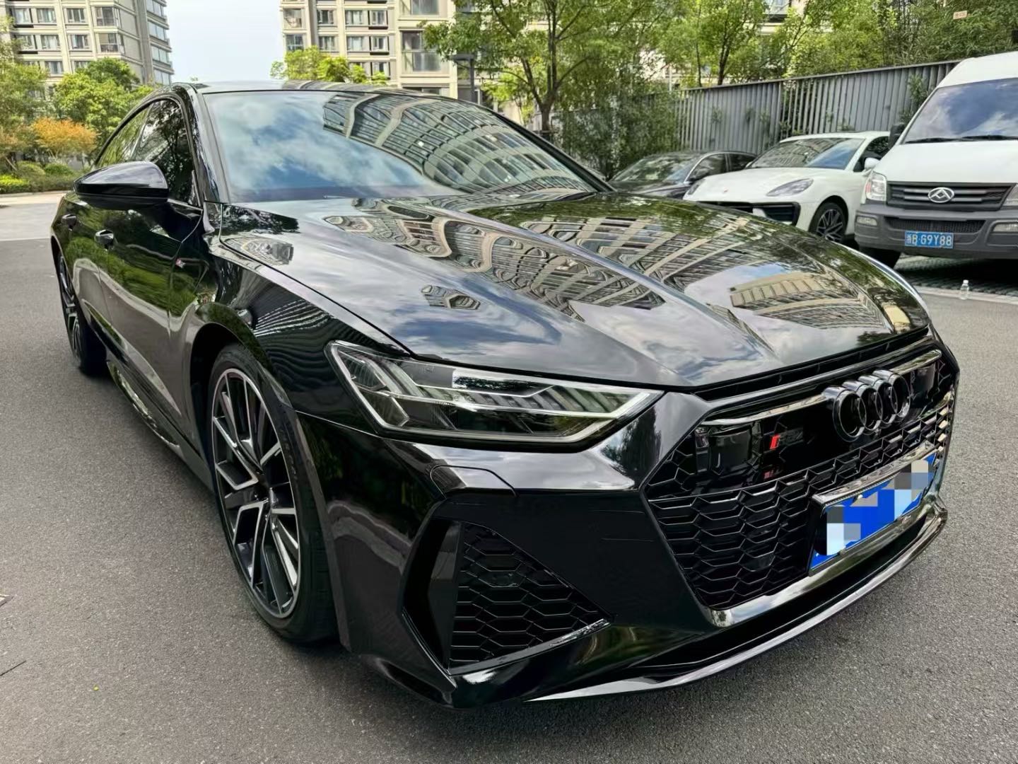 奥迪A7掀背 [进口] 2023款 3.0T 自动 quattro尊享型价格0万 