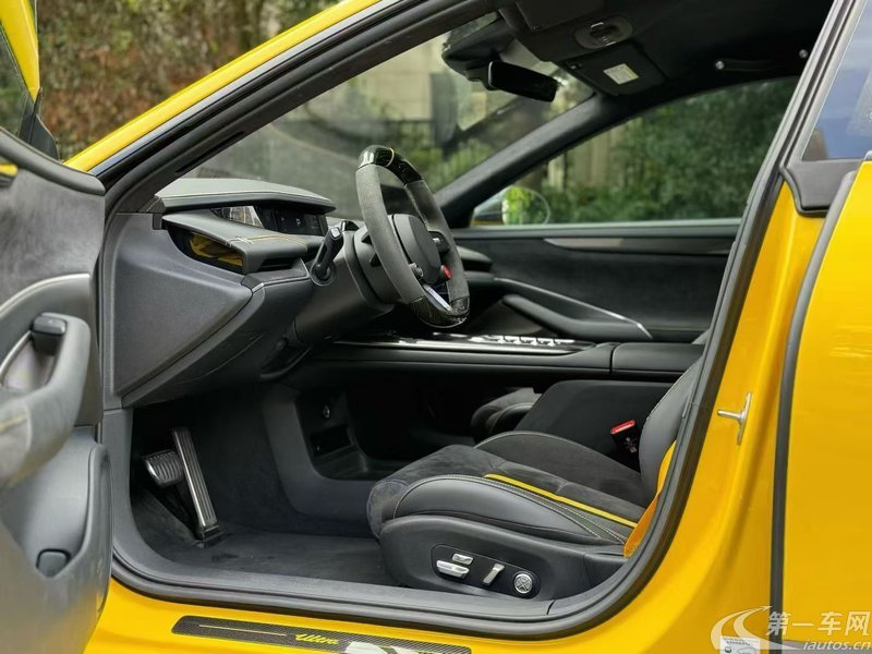 小米汽车SU7 Ultra 2025款 0.0T 自动 Ultra 