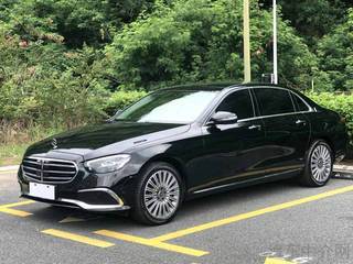 奔驰E级 E300L 2.0T 自动 豪华型 