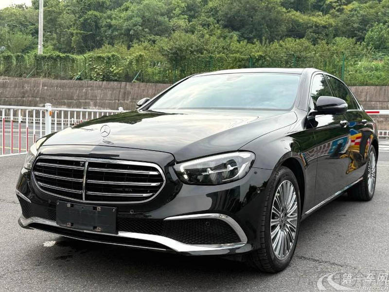 【南京二手奔驰E级】奔驰E级 300L 2022款 2.0T 自动 汽油 时尚型