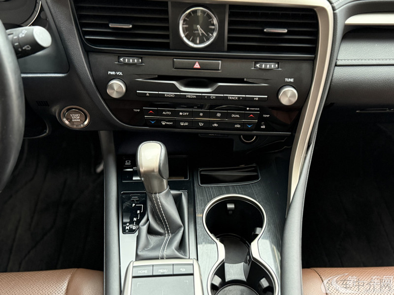 雷克萨斯RX 300 [进口] 2020款 2.0T 自动 前驱 改款精英版 