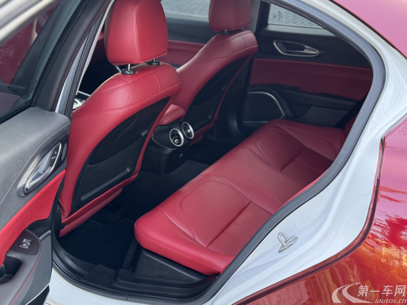 阿尔法罗密欧Giulia [进口] 2020款 2.0T 自动 280HP-VIRTU限量版 