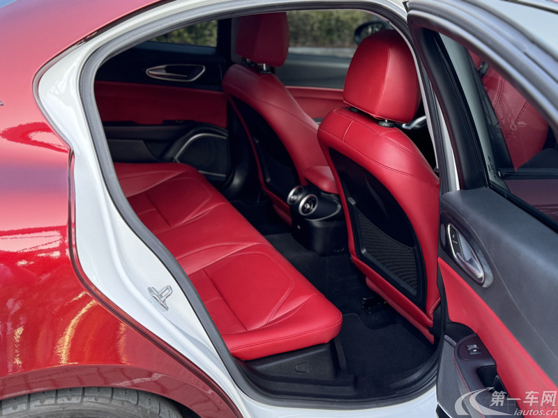 阿尔法罗密欧Giulia [进口] 2020款 2.0T 自动 280HP-VIRTU限量版 
