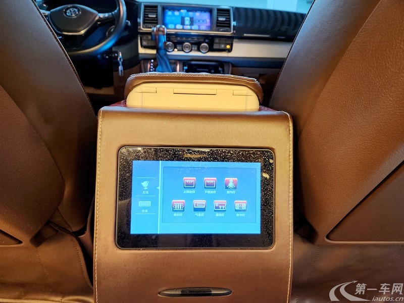 大众凯路威 [进口] 2018款 2.0T 自动 7座 汽油 豪华版 