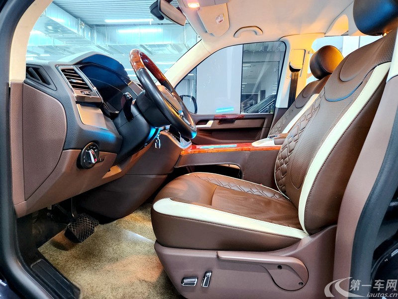 大众凯路威 [进口] 2018款 2.0T 自动 7座 汽油 豪华版 