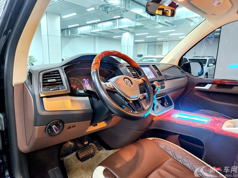 大众凯路威 [进口] 2018款 2.0T 自动 7座 汽油 豪华版 