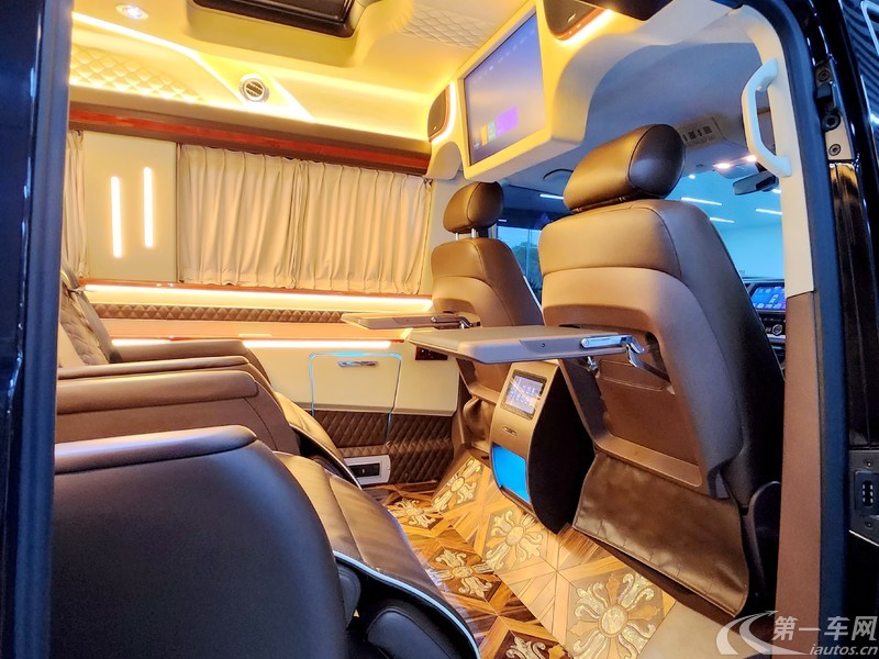 大众凯路威 [进口] 2018款 2.0T 自动 7座 汽油 豪华版 