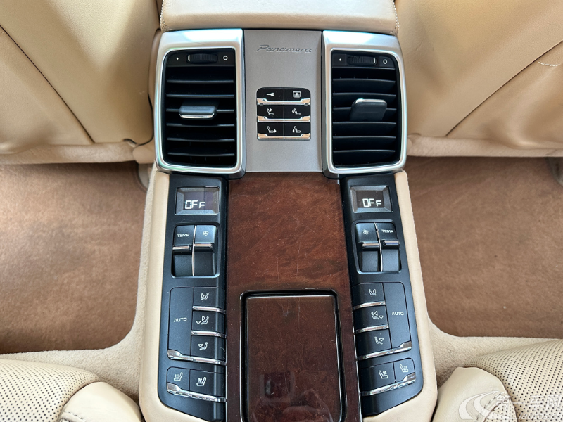 保时捷Panamera 2010款 4.8T 自动 四驱 