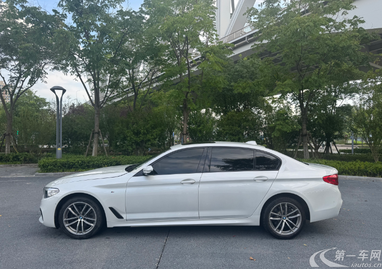 宝马5系 525Li 2020款 2.0T 自动 后驱 豪华套装 (国Ⅵ) 