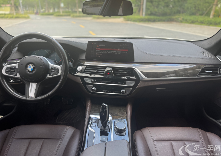 宝马5系 525Li 2020款 2.0T 自动 后驱 豪华套装 (国Ⅵ) 