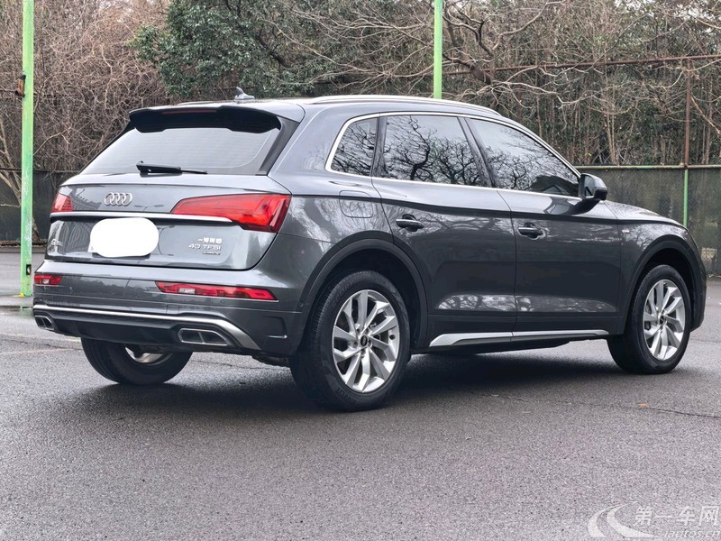 奥迪Q5L 40TFSI 2022款 2.0T 自动 四驱 豪华动感型 (国Ⅵ) 