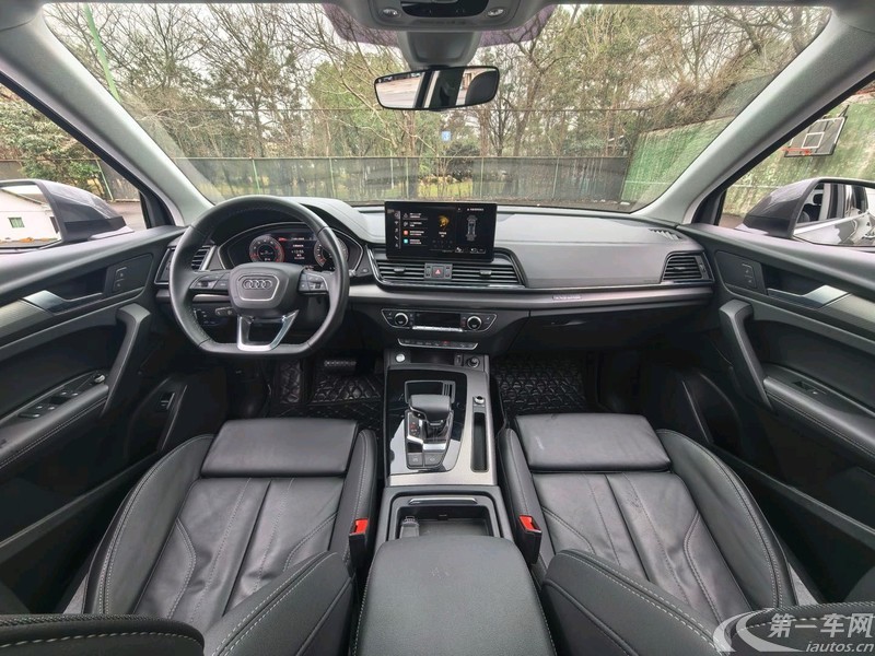 奥迪Q5L 40TFSI 2022款 2.0T 自动 四驱 豪华动感型 (国Ⅵ) 