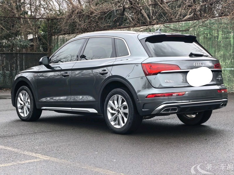 奥迪Q5L 40TFSI 2022款 2.0T 自动 四驱 豪华动感型 (国Ⅵ) 