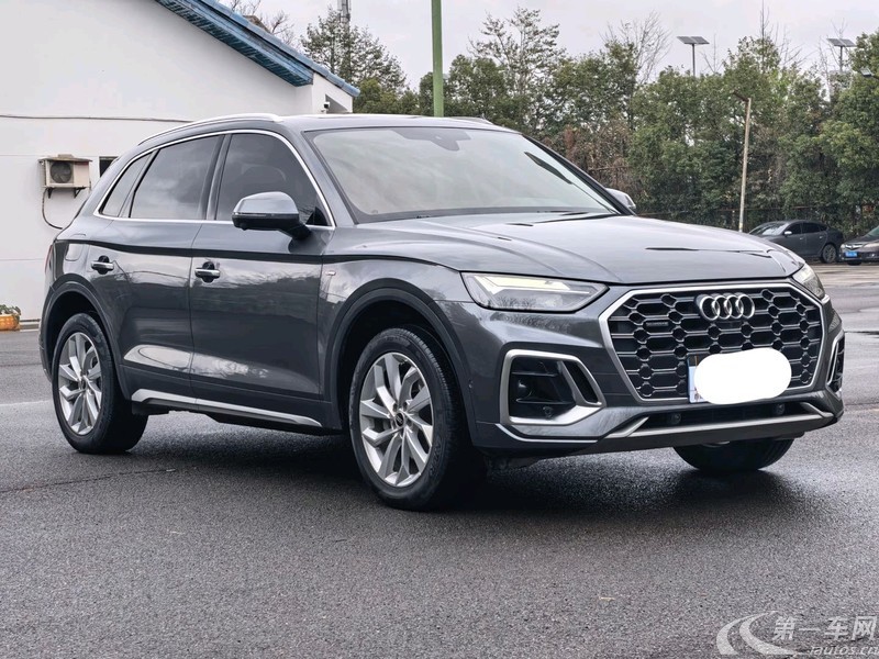 奥迪Q5L 40TFSI 2022款 2.0T 自动 四驱 豪华动感型 (国Ⅵ) 
