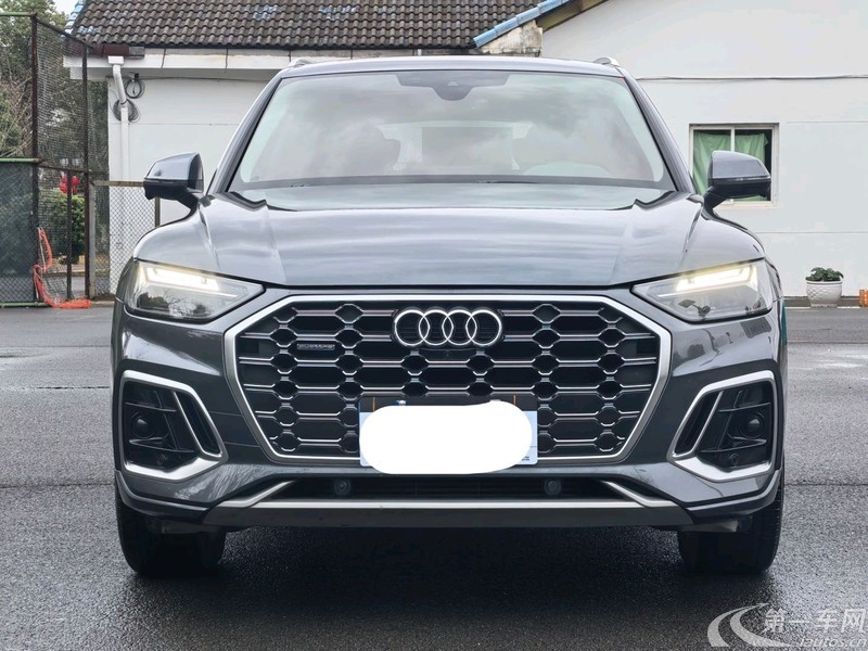 奥迪Q5L 40TFSI 2022款 2.0T 自动 四驱 豪华动感型 (国Ⅵ) 