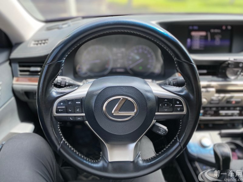 雷克萨斯ES 260 2018款 2.5L 自动 前驱 卓越版 (国Ⅵ) 
