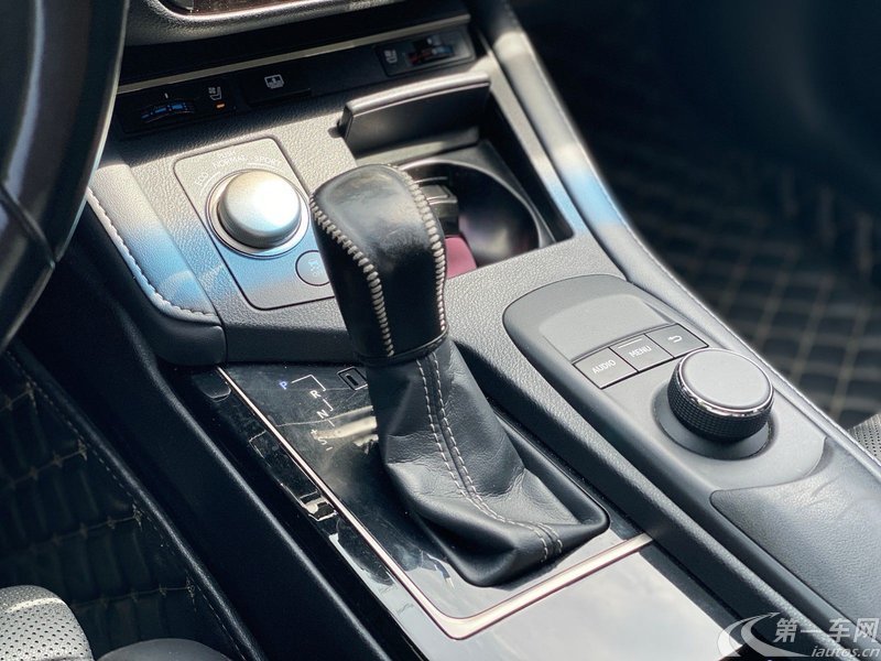 雷克萨斯ES 260 2018款 2.5L 自动 前驱 卓越版 (国Ⅵ) 