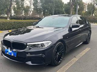 2020款 2.0T 自动 领先型M运动套装 