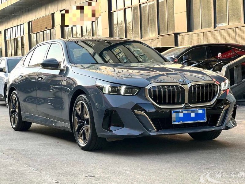 宝马5系 530Li 2024款 2.0T 自动 后驱 领先型M运动套装 (国Ⅵ) 