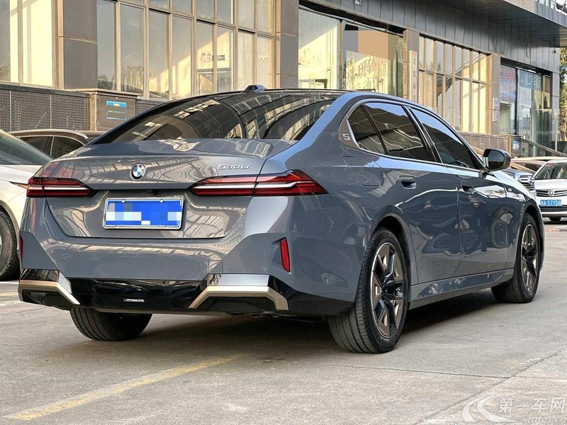 宝马5系 530Li 2024款 2.0T 自动 后驱 领先型M运动套装 (国Ⅵ) 