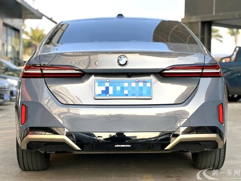 宝马5系 530Li 2024款 2.0T 自动 后驱 领先型M运动套装 (国Ⅵ) 
