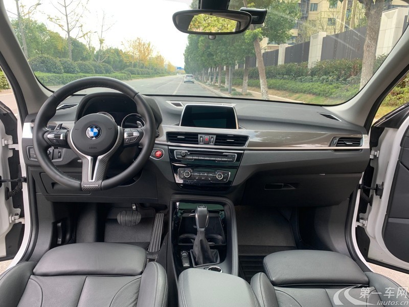 宝马X1 xDrive20Li 2018款 2.0T 自动 四驱 汽油 尊享型 (国Ⅵ) 