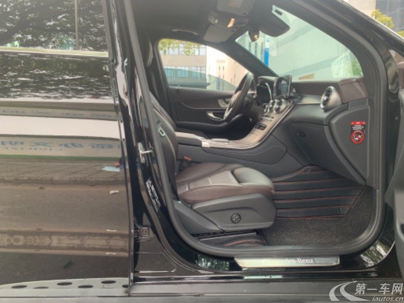 奔驰GLC GLC300L 2019款 2.0T 自动 豪华型 (国Ⅴ) 