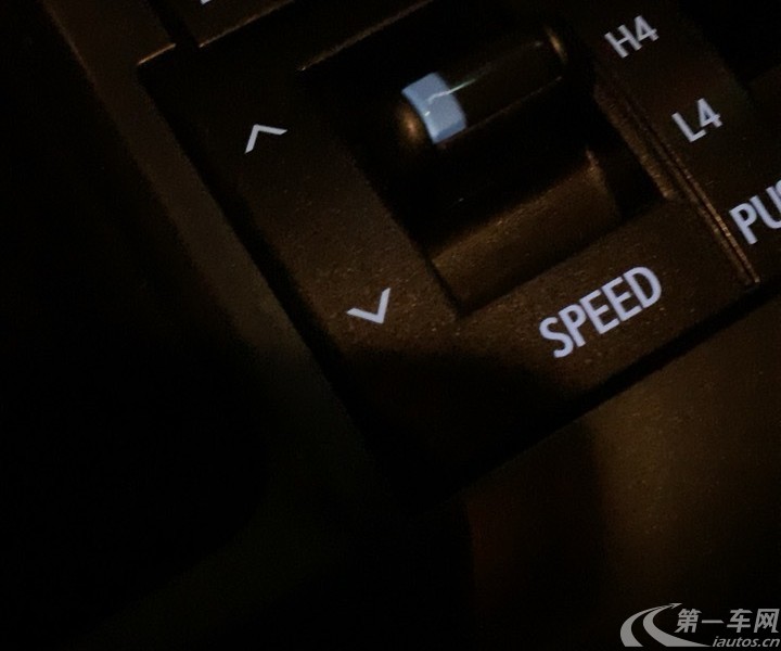 雷克萨斯GX 400 [进口] 2014款 4.0L 自动 四驱 尊享版 (欧Ⅳ) 
