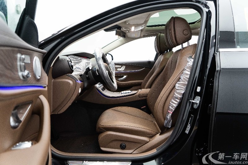 奔驰E级 E300 [进口] 2021款 2.0T 自动 汽油 运动版 