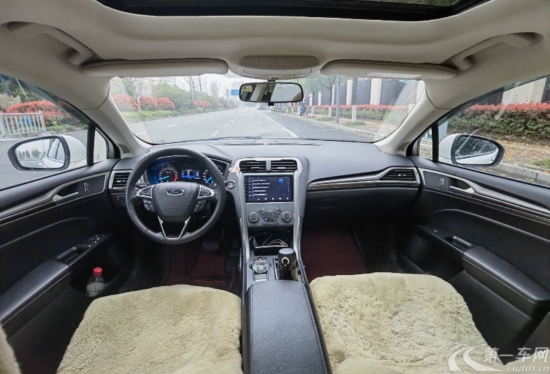 福特蒙迪欧 2018款 1.5T 自动 EcoBoost180舒适型 (国Ⅴ) 