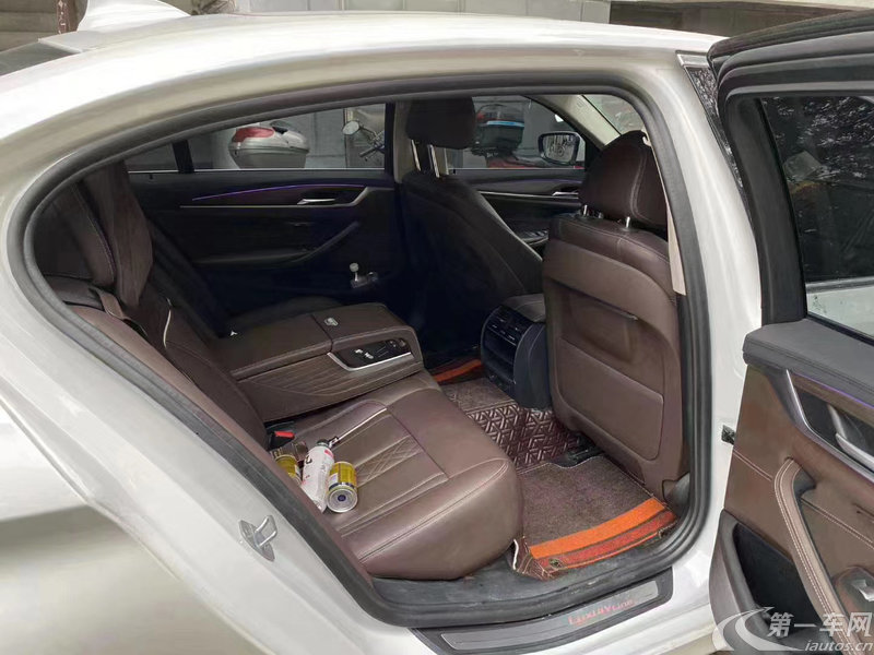 宝马5系 530Li 2018款 2.0T 自动 汽油 领先型豪华套装改款 (国Ⅴ) 