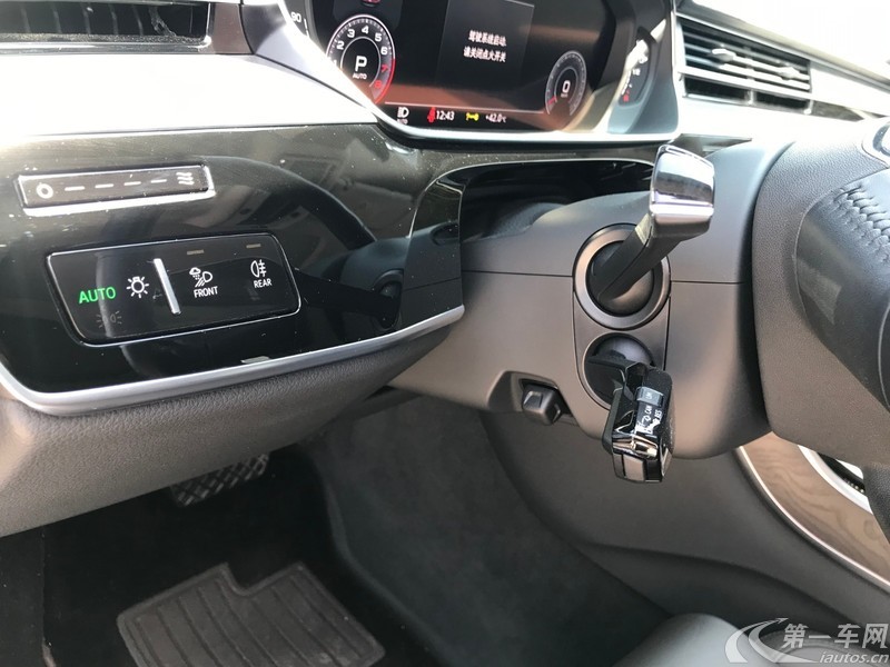 奥迪A8L 50 [进口] 2019款 3.0T 自动 汽油 驾享限量版 