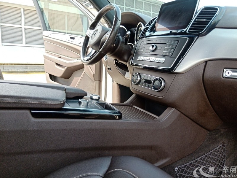 奔驰GLE级 GLE320 [进口] 2016款 3.0T 自动 豪华型 