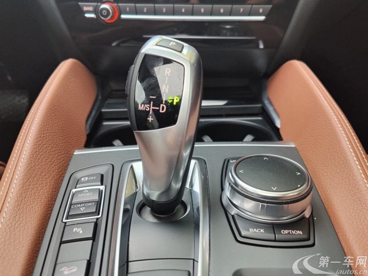 宝马X6 28i [进口] 2018款 2.0T 自动 四驱 汽油 