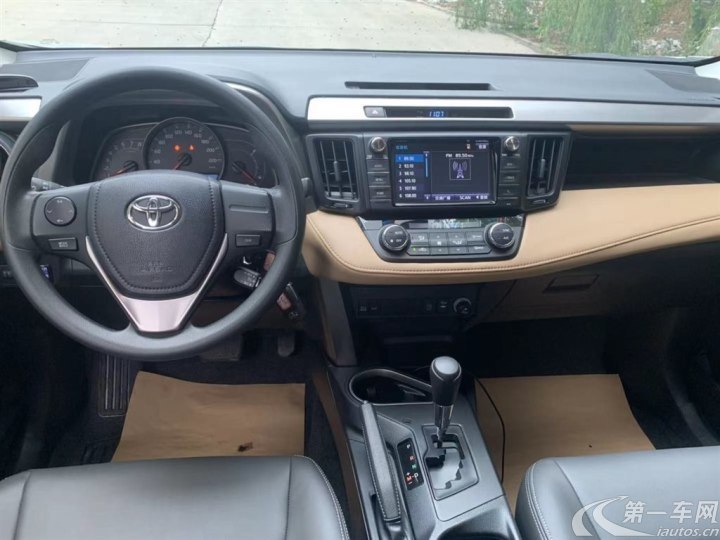 丰田RAV4 2019款 2.0L 自动 前驱 先锋版 (国Ⅵ) 