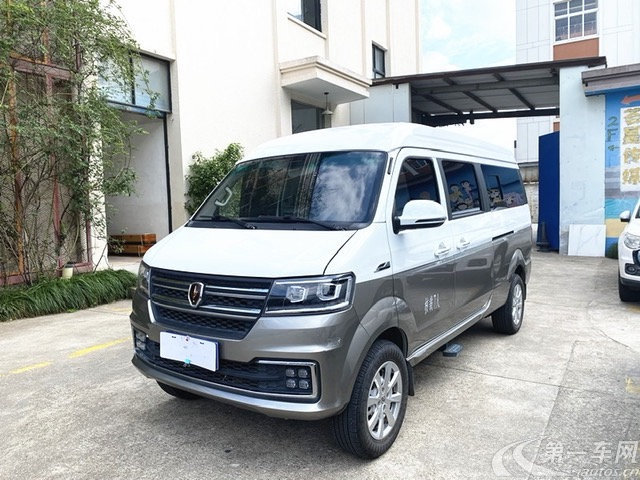 金杯海狮x302020款15l手动6座超享型国Ⅵ
