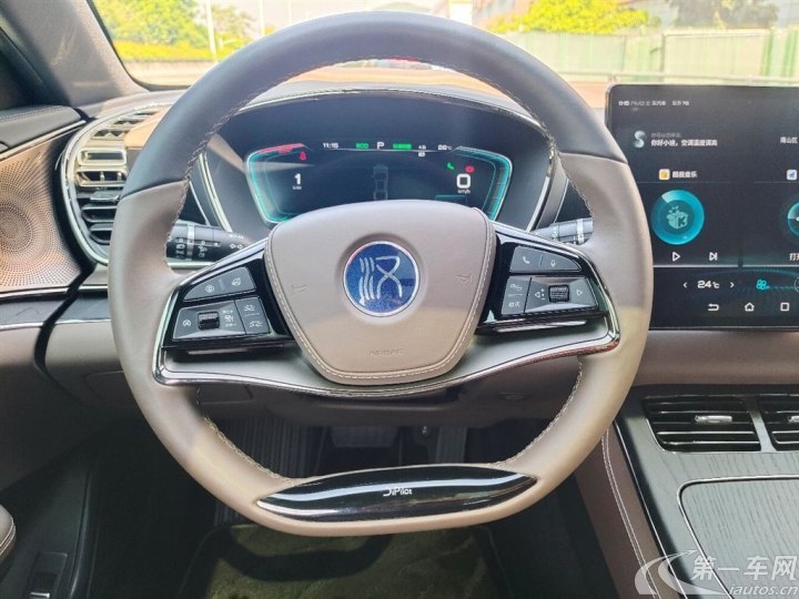 比亚迪汉EV 2020款 自动 高性能版旗舰型 纯电动 