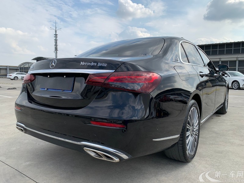 奔驰E级 E300L 2021款 2.0T 自动 汽油 豪华型 (国Ⅵ) 