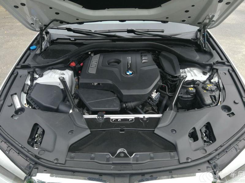 宝马5系 528Li 2017款 2.0T 自动 汽油 豪华设计套装 (国Ⅴ) 