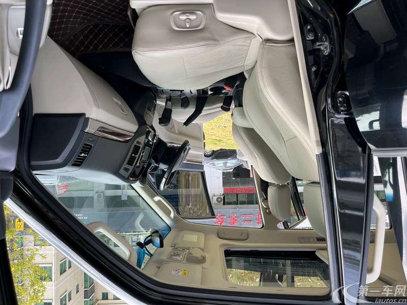 三菱帕杰罗 [进口] 2019款 3.8L 自动 四驱 GLS天窗中东版平行进口 