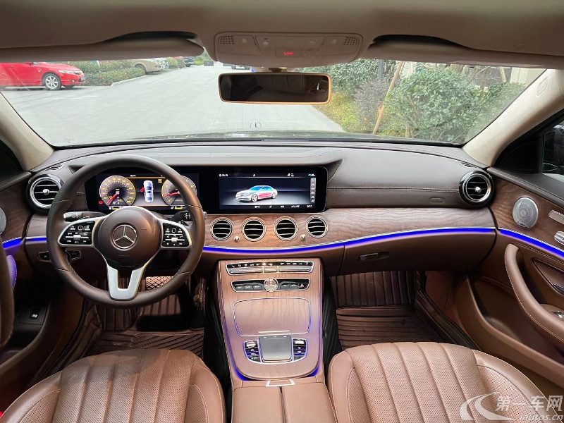 奔驰E级 E300L 2020款 2.0T 自动 汽油 殊享版 (国Ⅵ) 